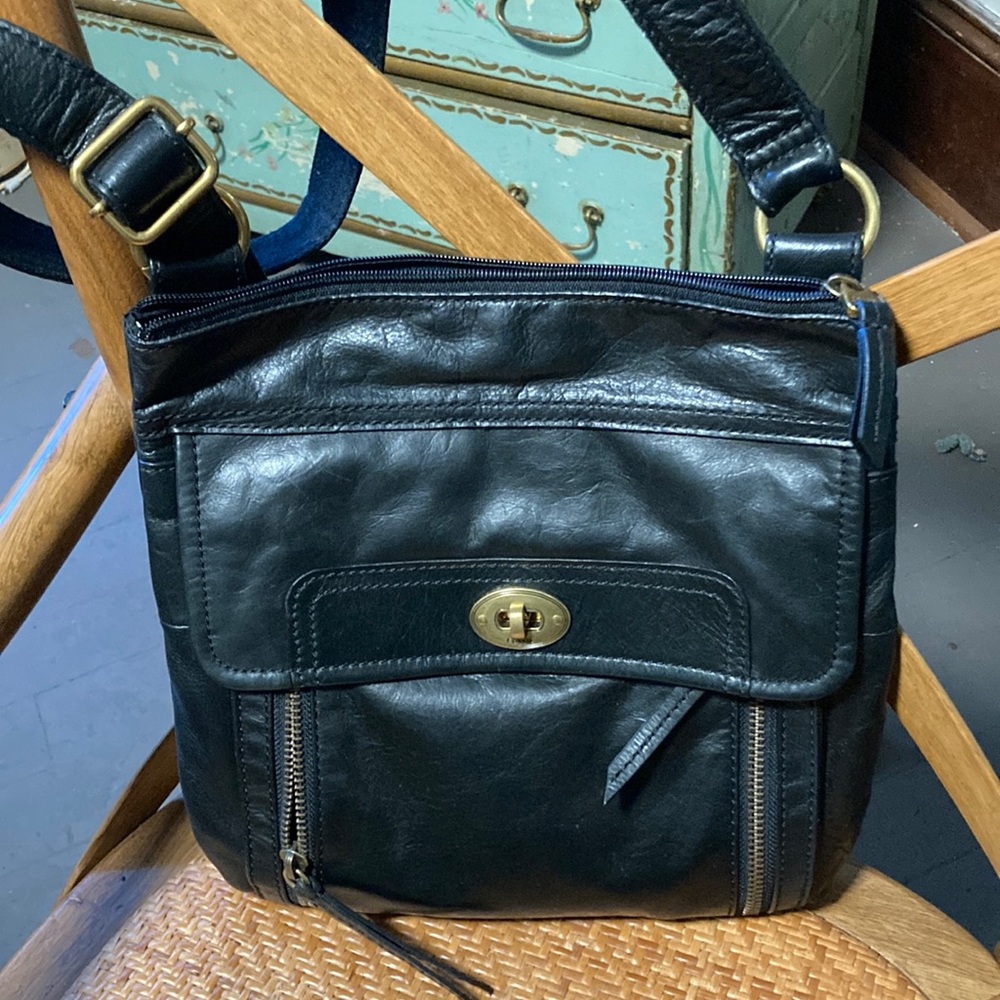 FOSSIL Black Leather Crossbody Bag